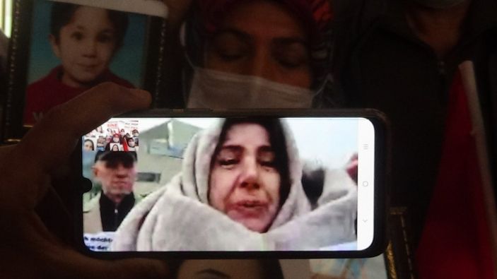 Evlat nöbetindeki ailelerden Almanya’da eylem yapan Maide Türemiş’e destek