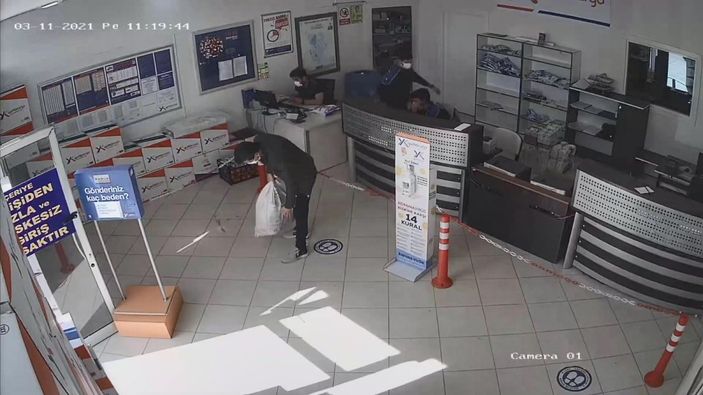 Mersin’de uyuşturucuyu kargoyla yolladılar