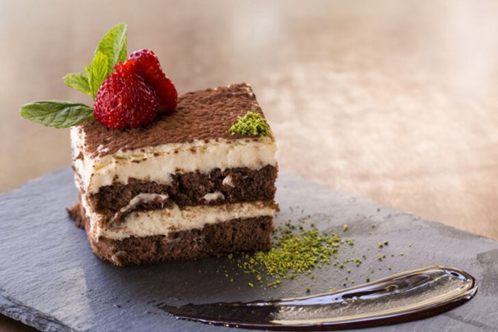 Tiramisu nasıl yapılır, malzemeleri nelerdir? Zuhal Topal'la Sofrada tiramisu tarifi..