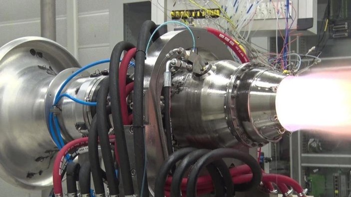Eskişehir'de, gemisavar füze motoru TEI-TJ300 test edildi