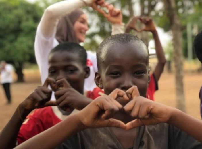Gamze Özçelik'i duygulandıran ziyaret