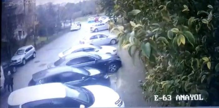 İstanbul'da geri manevra yapan sürücü yaşlı kadını sürükledi
