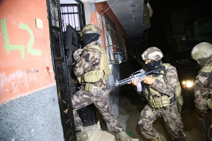 Adana'da PKK'KCK operasyonu: 15 kişi yakalandı