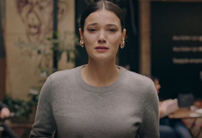 Kırmızı Oda Nazlı'nın hikayesi bitti mi? Pınar Deniz Kırmızı Oda'dan ayrıldı mı?
