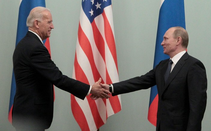 Putin'den Biden'a: Canlı yayında tartışalım