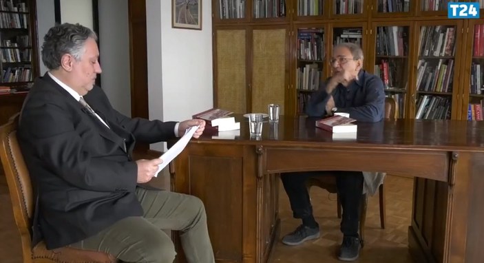 Orhan Pamuk Ayasofya için CHP'yi sessiz kalmakla suçladı