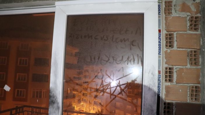 i Denizli'de evi terk eden eşini öldürdü