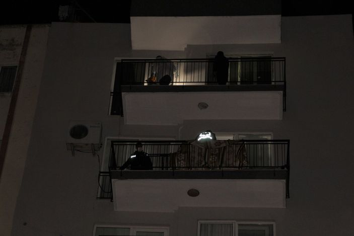 i Denizli'de evi terk eden eşini öldürdü