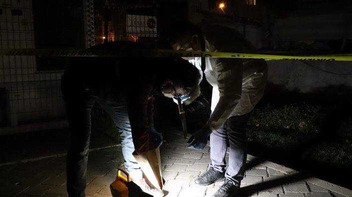 i Denizli'de evi terk eden eşini öldürdü