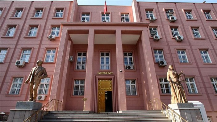 Yargıtay: Okumuşsun da adam olamamışsın sözü hakaret değil
