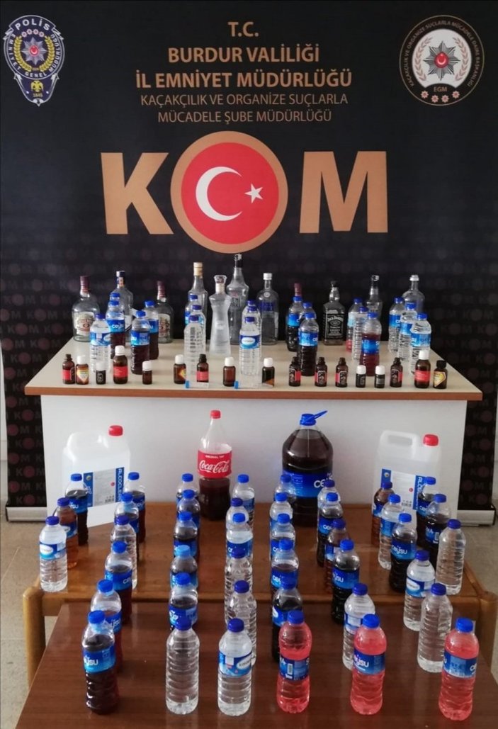 Burdur’da kaçakçılık operasyonu: 31 litre kaçak içki ele geçirildi