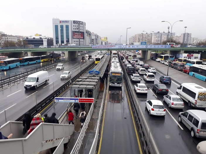 İstanbul trafiğinde 'kar' yoğunluğu