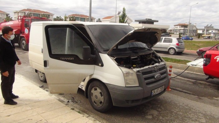 Antalya’da ATM’ye para taşıyan araçta yangın çıktı