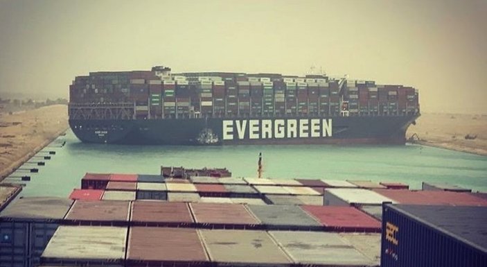 Süveyş Kanalı tıkandı, dünya ticaretinin yüzde 10'u durdu