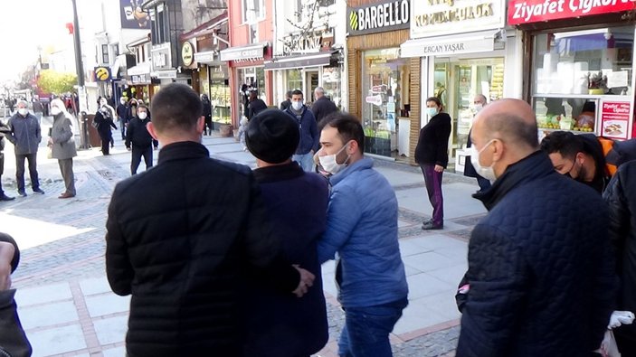 Edirne'de yaşlı adamdan basın açıklaması yapan kadınlara tepki
