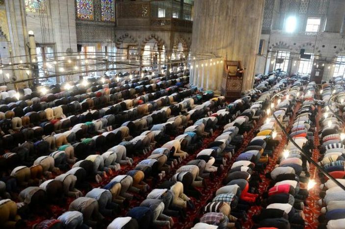 Cuma namazı saat kaçta kılınacak? 26 Mart 2021 il il cuma namazı saatleri