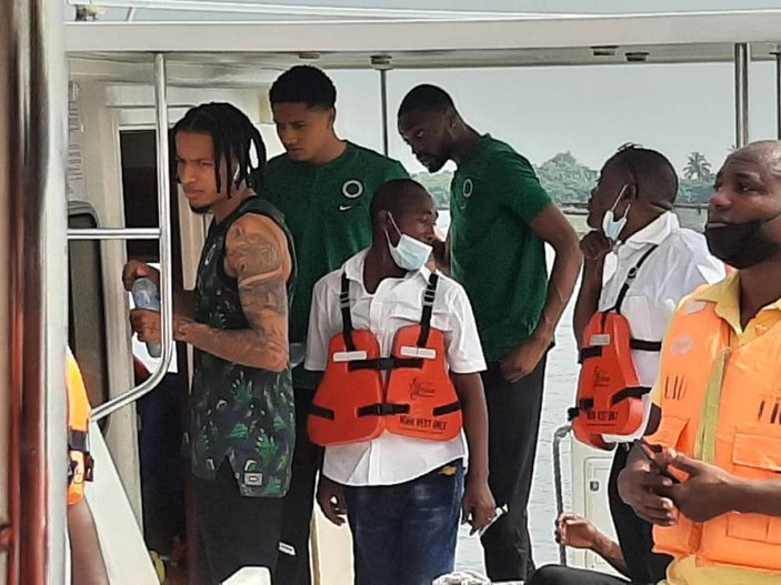 Nijerya güvenlik nedeniyle Benin'e tekneyle gitti