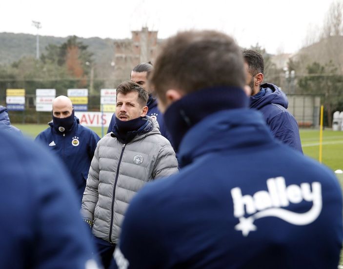 Emre Belözoğlu ilk idmanına çıktı