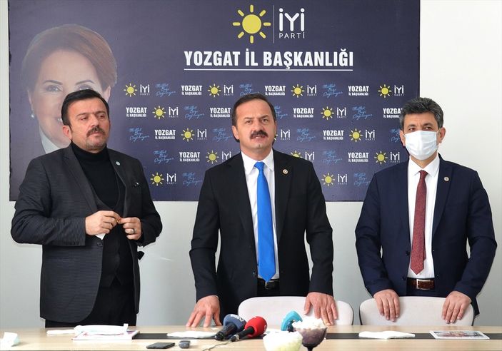 a Yavuz Ağıralioğlu