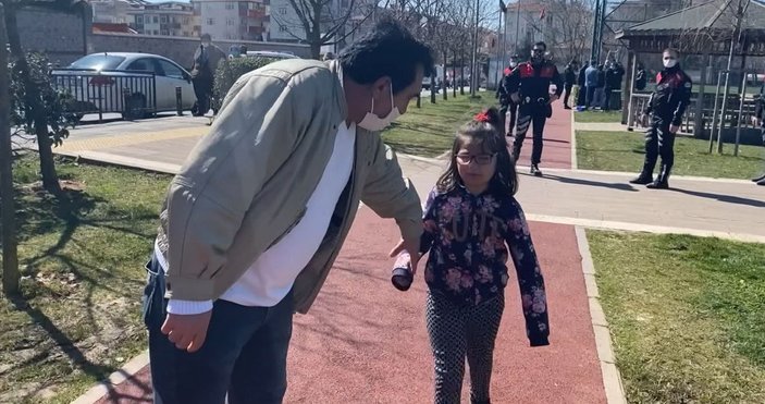 Ataşehir'de parkta polisten kaçan anne çocuğunu kaybetti