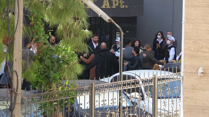 Adana'da gelin alma merasiminde tedbirler unutuldu