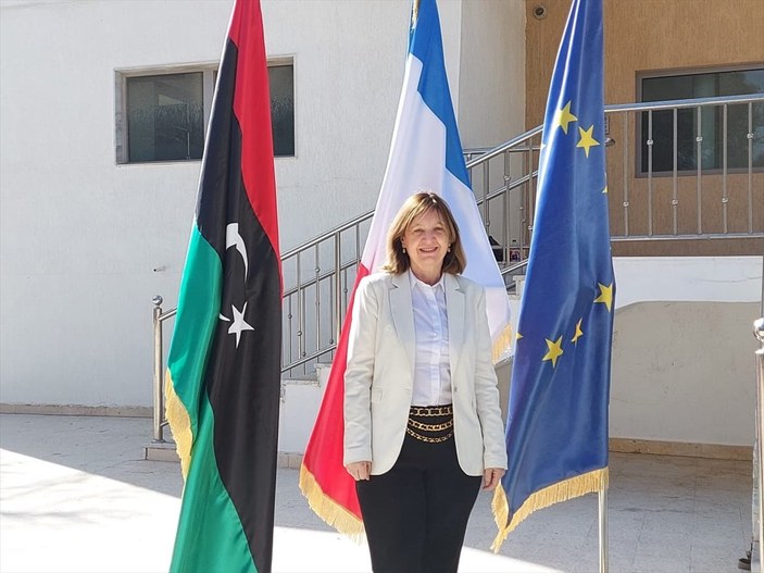 Fransa, Libya'da 7 yıl aradan sonra büyükelçiliğini açtı