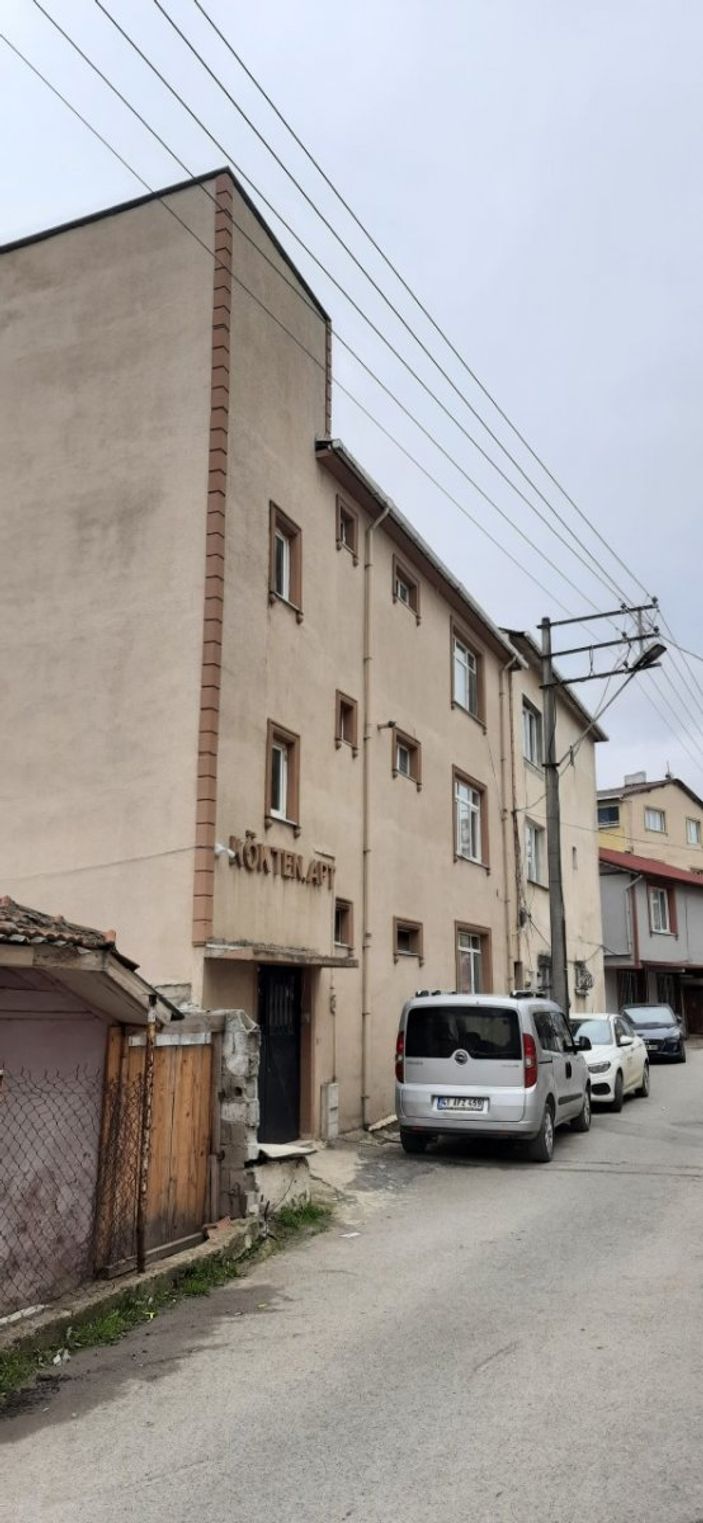 Kocaeli'de oğluyla tartışan baba terör estirdi: 4 yaralı