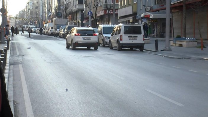 Sultangazi'de 16 yaşındaki minibüs sürücüsü çocuğa çarptı