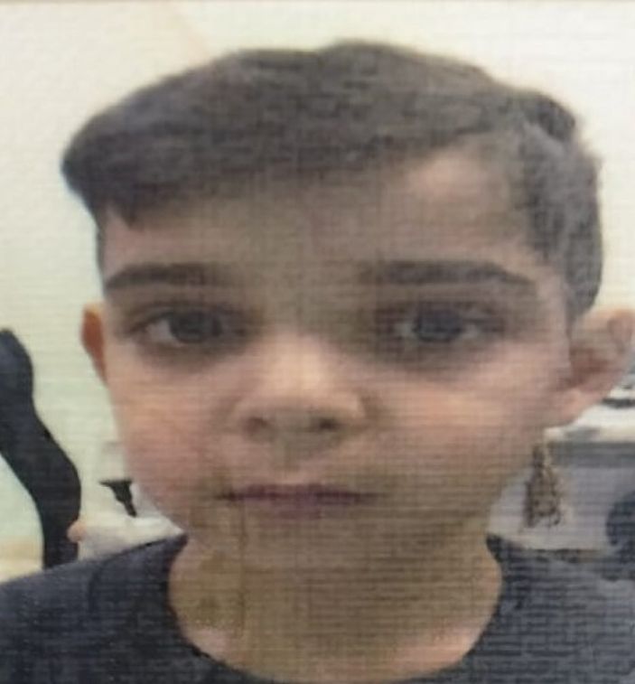 d Sultangazi'de 16 yaşındaki minibüs sürücüsü çocuğa çarptı