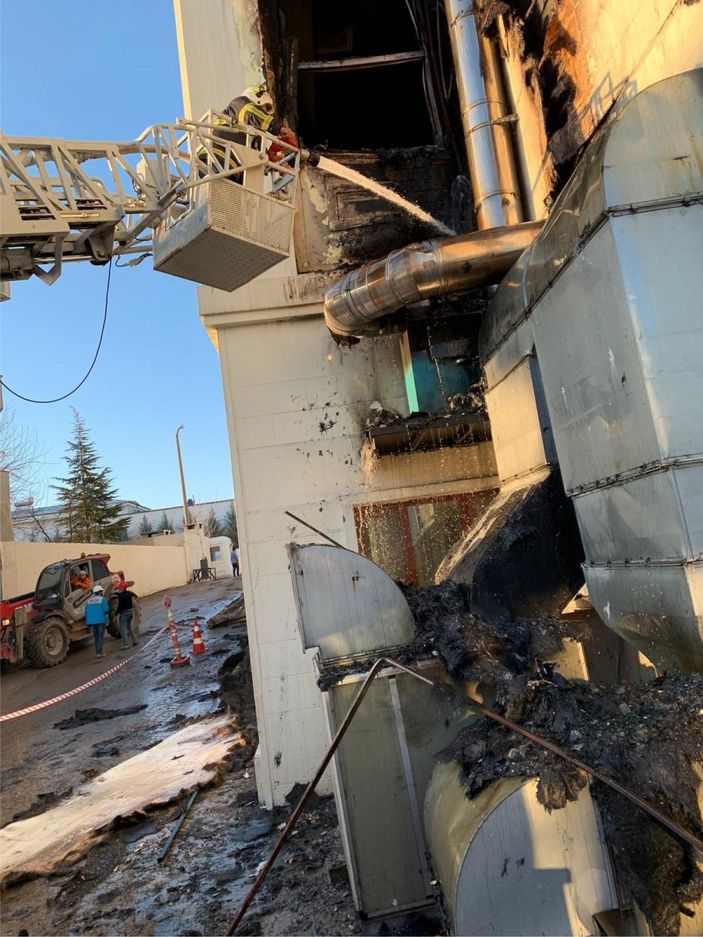 Adıyaman’ın Menzil köyünde yangın paniği