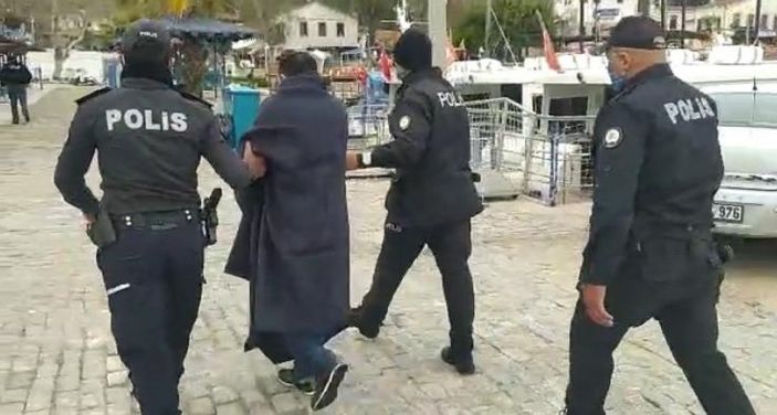 Antalya'da falezlerdeki manzaranın sonu denizde bitti