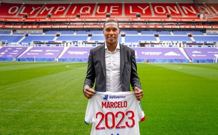 Marcelo 2 yıl daha Lyon'da