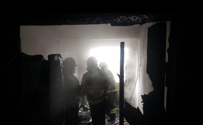 Burdur’da ateşle oynayan çocuklar evi yaktı