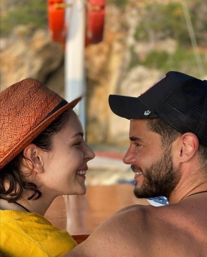 Berk Oktay: Kadınım iyi ki doğdun