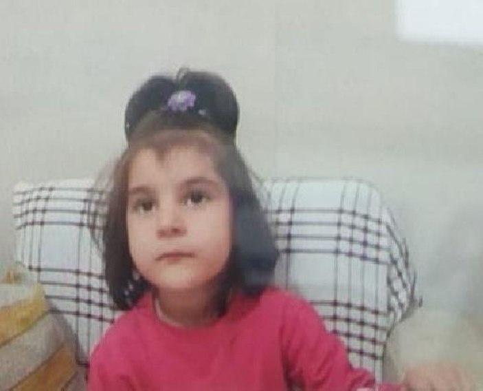 Rize'de 4 yaşındaki kızını öldürmekle suçlanan anne hakim karşısına çıktı