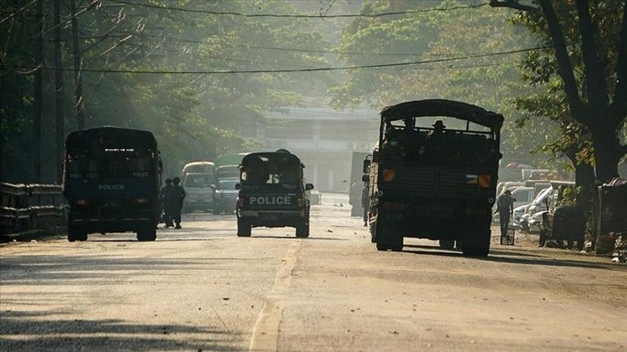 Myanmar ordusu 1 aylık ateşkes ilan etti