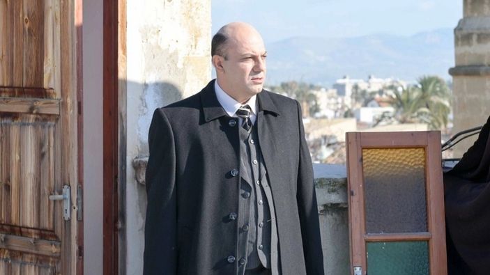 Bir Zamanlar Kıbrıs dizisi Rauf Denktaş kimdir? Devrim Saltoğlu kaç yaşında, nereli?