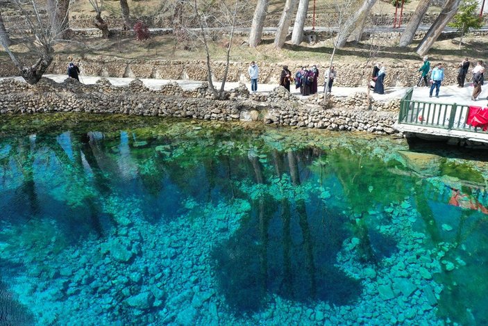 Sivas'ta Gökpınar Gölü, her mevsim ziyaretçilerini ağırlıyor