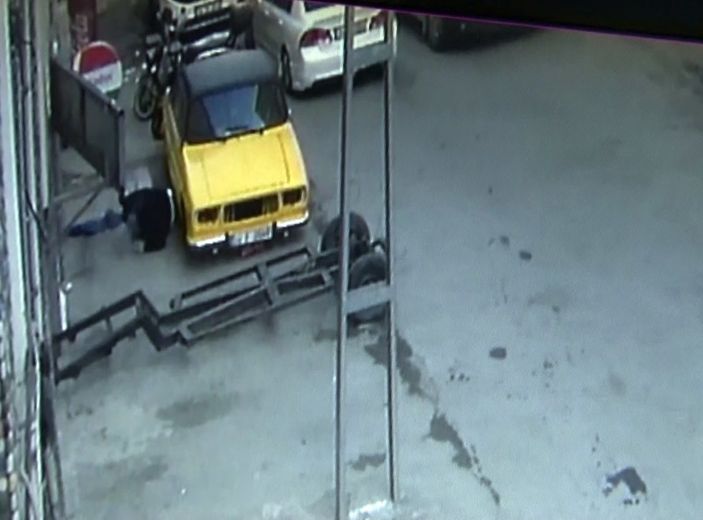 i Arnavutköy’de evli kadınla basılan adam camdan atladı