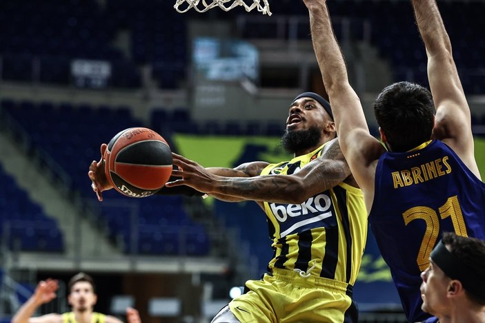 Fenerbahçe EuroLeague'de Barcelona'ya yenildi