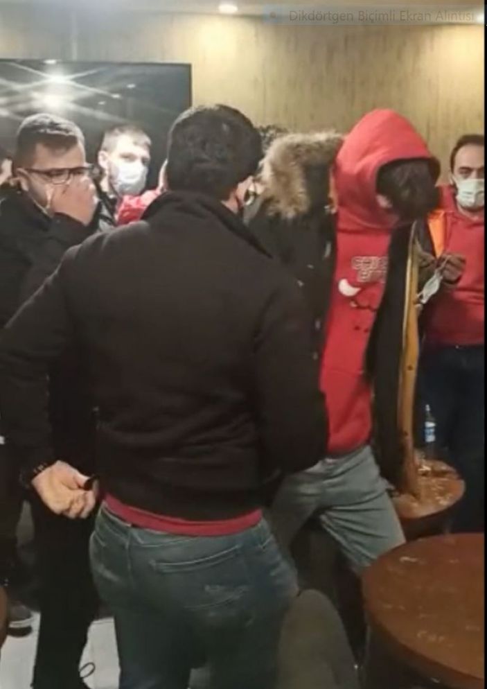 i Konya’da kapalı olması gereken kafeye baskın