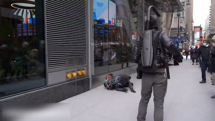 New York’ta protestoya katılan eylemcilerden biri yaralandı