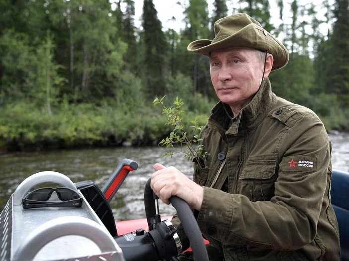 Rusya'nın en seksi erkeği Vladimir Putin oldu