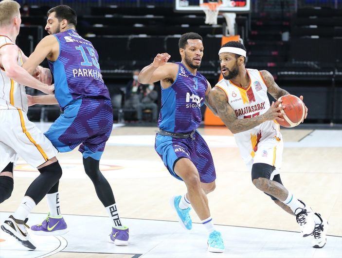 a Galatasaray, Afyon Belediyesi’ni farklı yendi