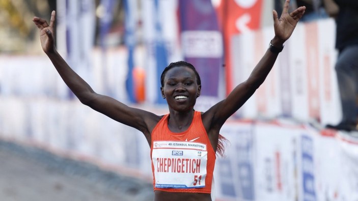 Kenyalı atlet Ruth Chepngetich İstanbul Yarı Maratonu'nda rekor kırdı