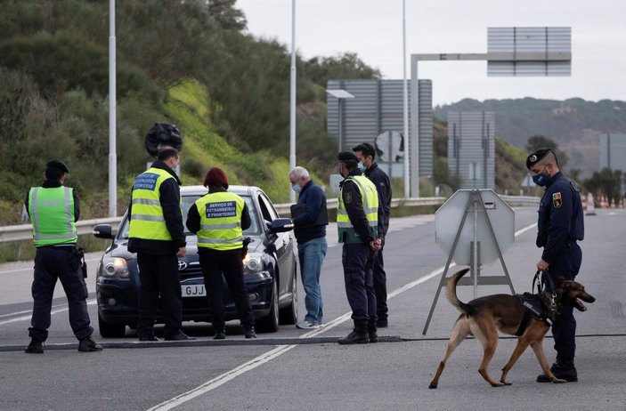 Portekiz, İspanya sınırındaki kısıtlamaları 15 Nisan’a kadar uzattı