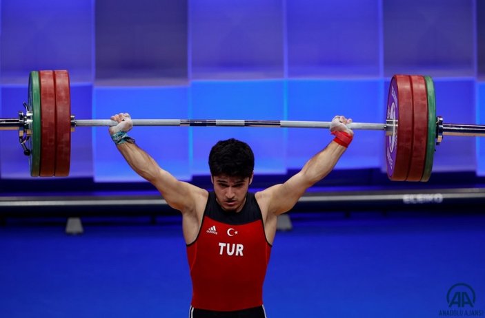Avrupa Halter Şampiyonası'nda Muhammed Furkan Özbek'ten 2 altın madalya