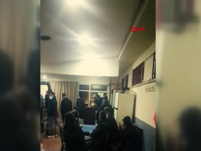 Bursa'da lokalde kumar oynayan 25 kişiye ceza