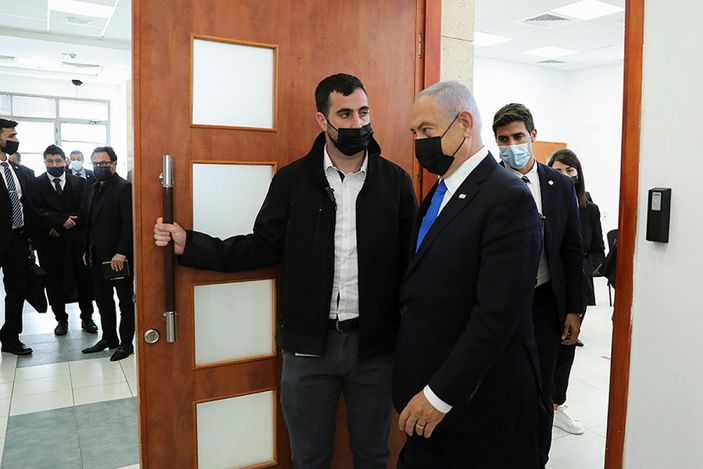 Binyamin Netanyahu yeniden hakim karşısında