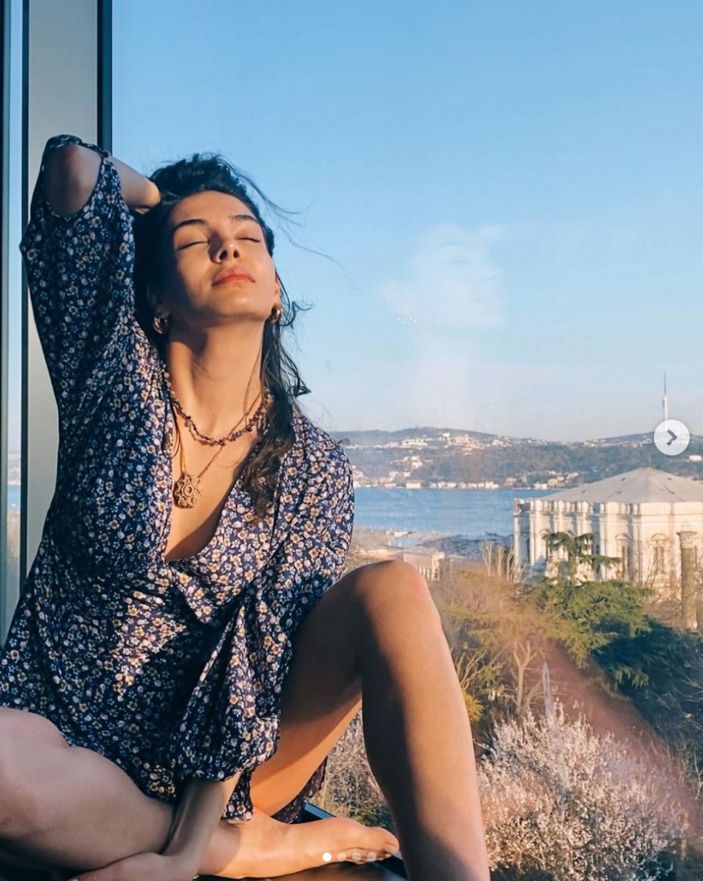 Ebru Şahin: Ne yerde ne gökteydim